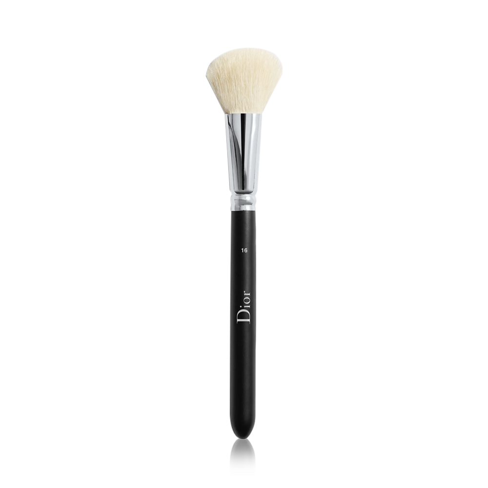 Backstage Blush Brush - N16